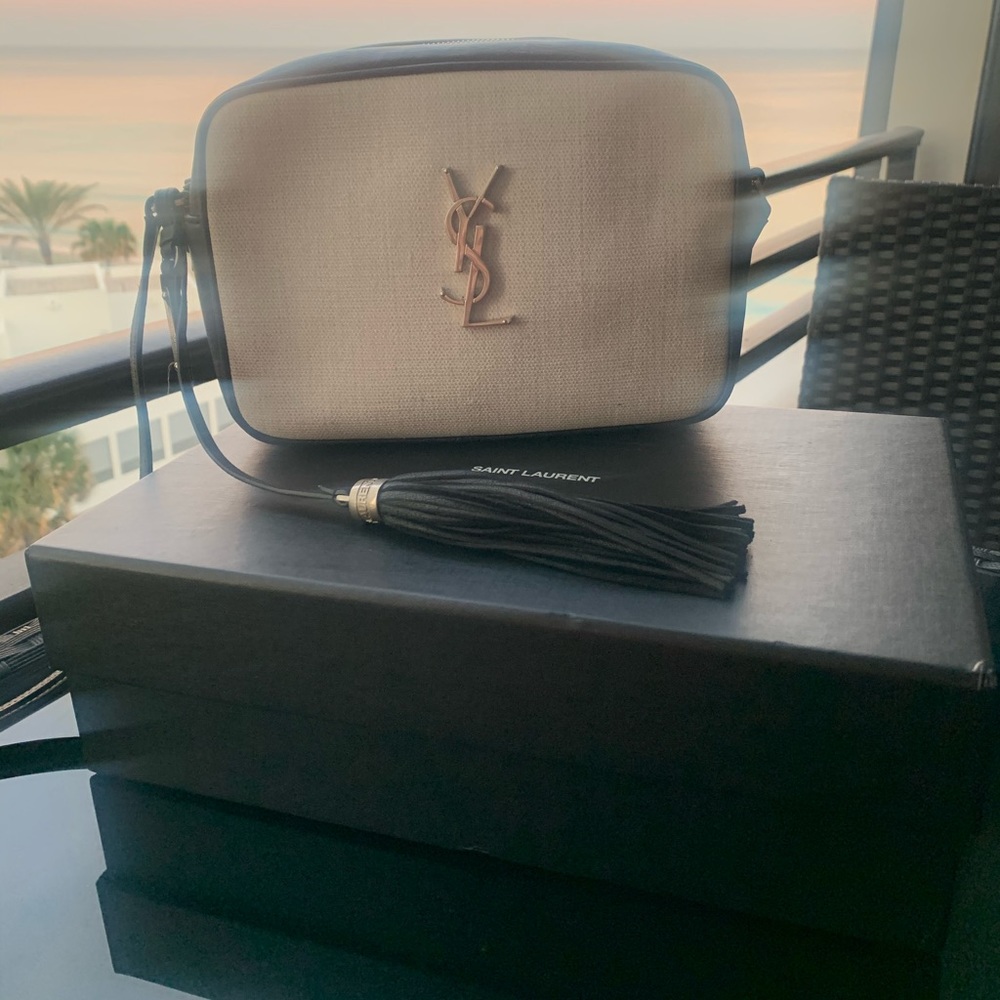 SOLD!  ❤️Saint Laurent Lou camera bag ❤️